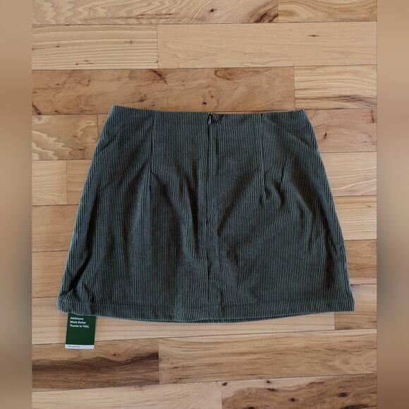 NWT Halara Corduroy Skirt Size Medium - Picture 6 of 7